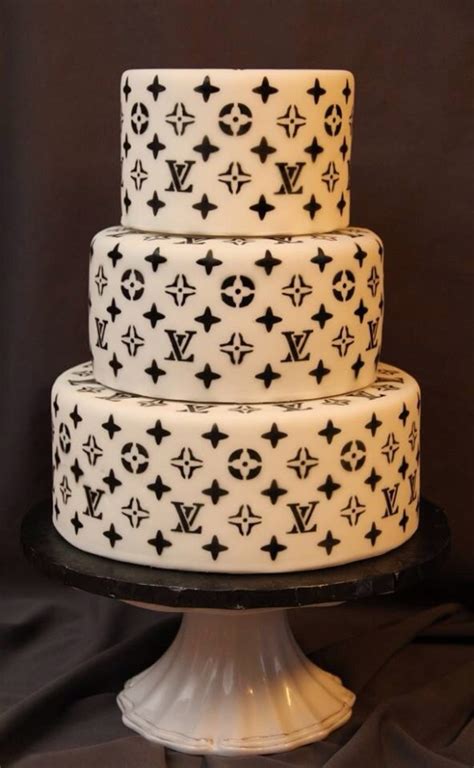 louis vuitton cake de|louis vuitton stencil for cakes.